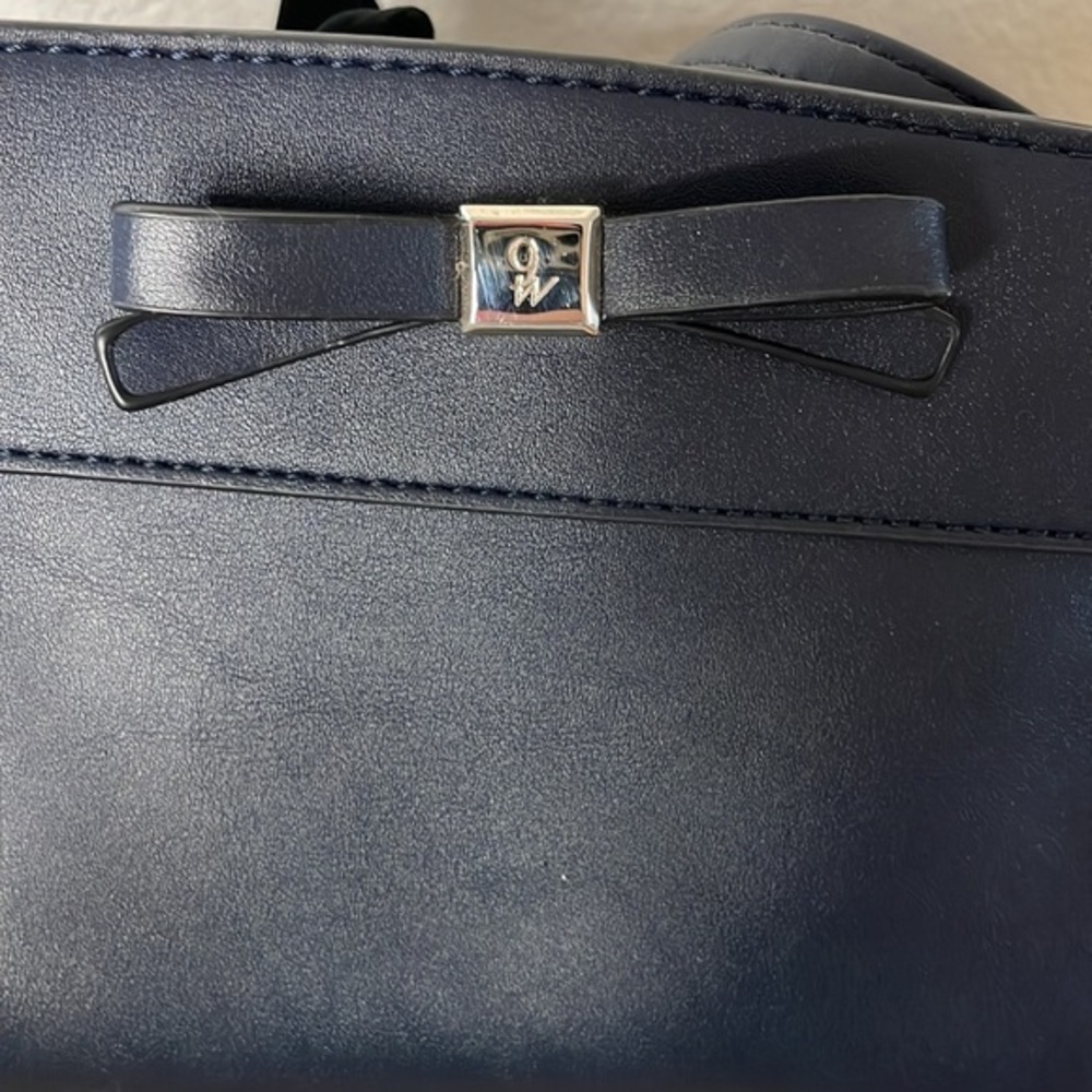 Elegant Black Bow Accent Women's Bag - Picture 3 of 5